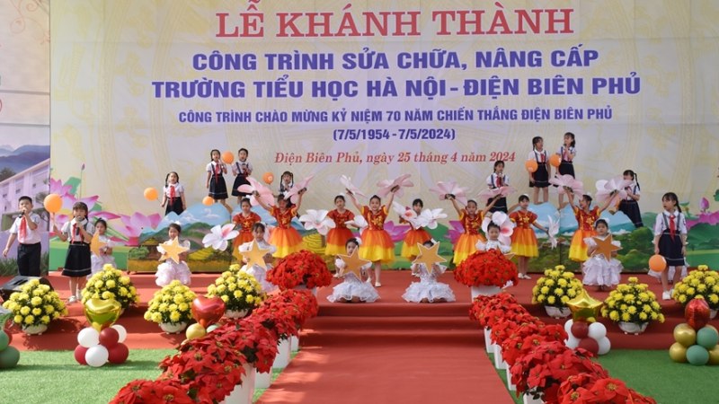 dan-chuong-trinh-le-khanh-thanh-truong-hoc-6