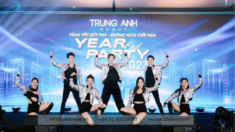 Hướng Dẫn Tổ Chức Year End Party 2025: Concept, Xu Hướng & Kịch Bản Chi Tiết