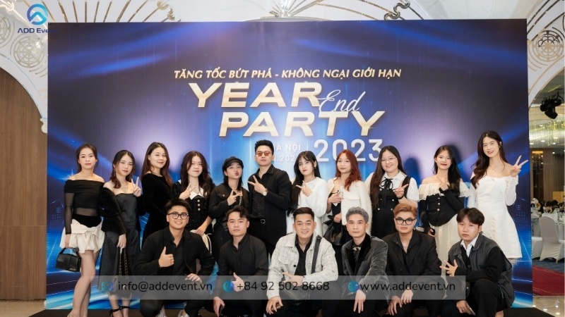 Hướng Dẫn Tổ Chức Year End Party 2025: Concept, Xu Hướng & Kịch Bản Chi Tiết