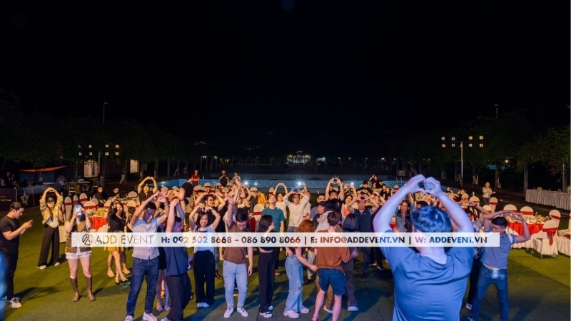 Hướng Dẫn Tổ Chức Year End Party 2025: Concept, Xu Hướng & Kịch Bản Chi Tiết
